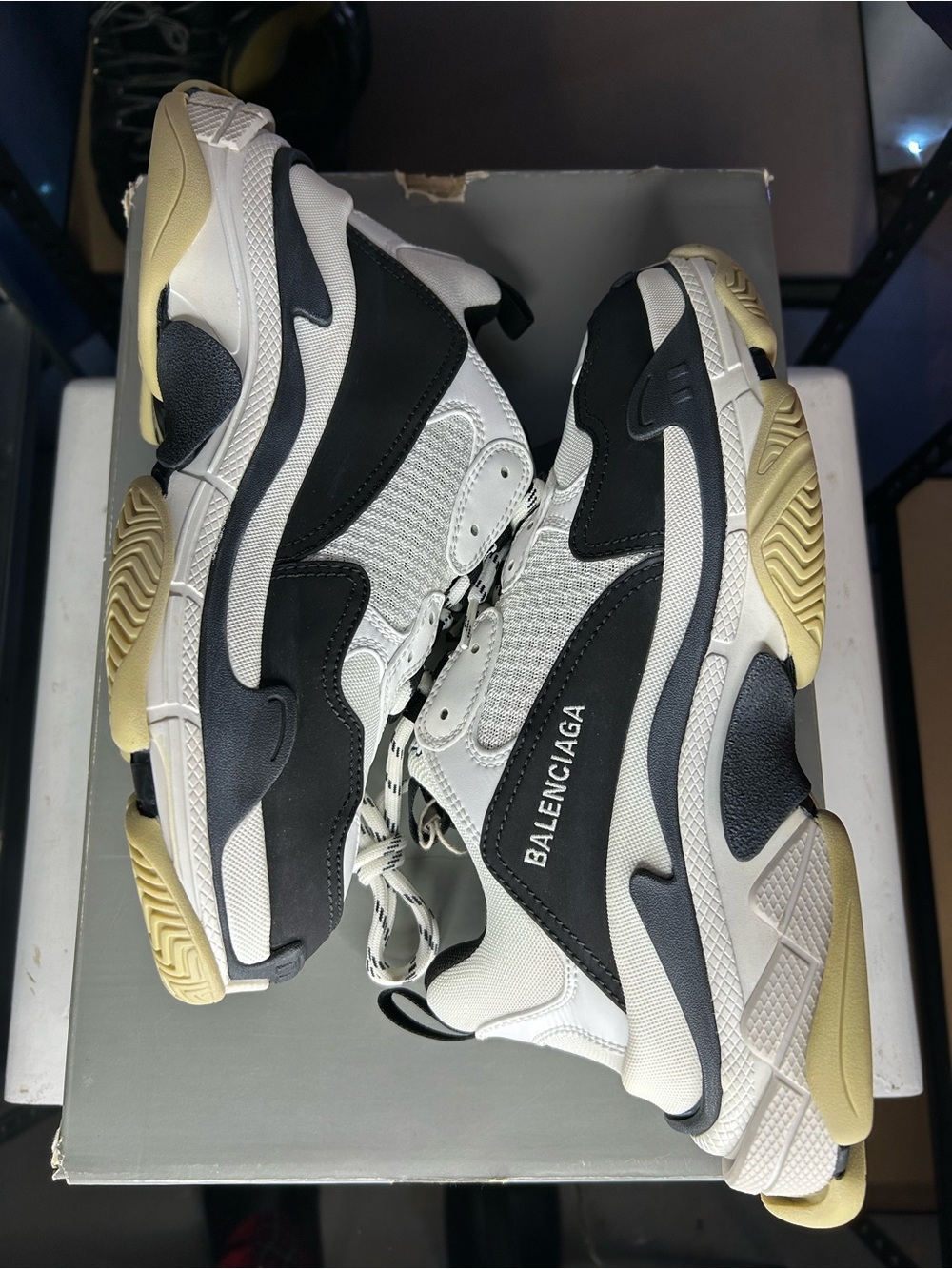 New Balenciaga Triple S White/Black Sneaker Size 41 EU / 8 US Men’s - Picture 6 of 11